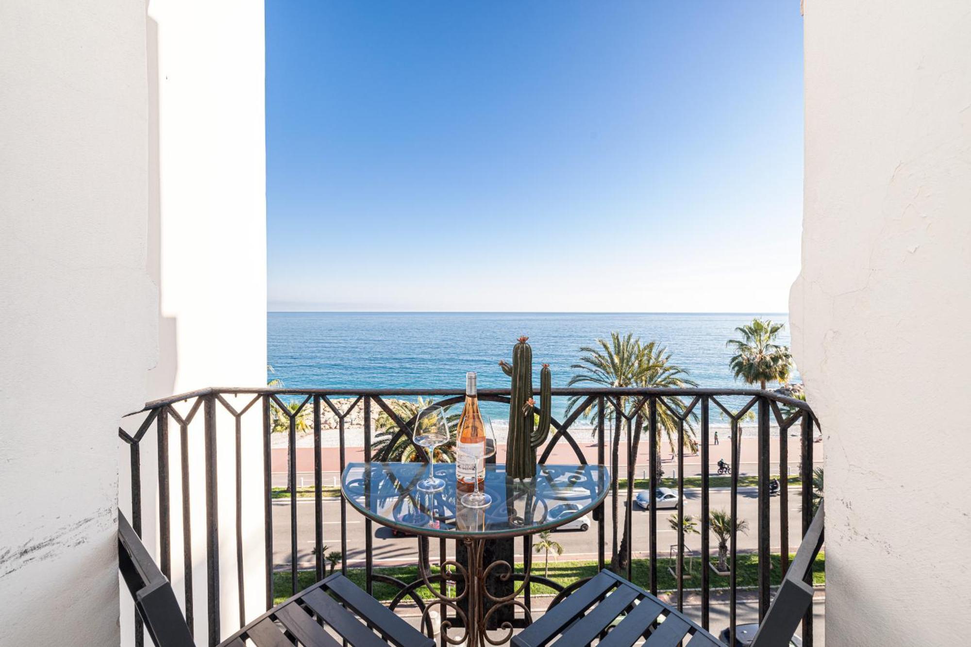 Sea View - 2 Bdr Promenade Des Anglais นีซ ภายนอก รูปภาพ