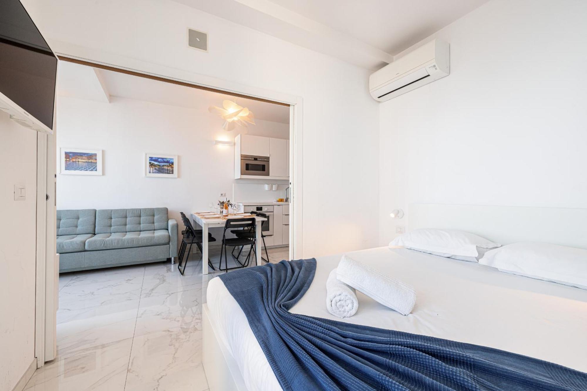 Sea View - 2 Bdr Promenade Des Anglais นีซ ภายนอก รูปภาพ