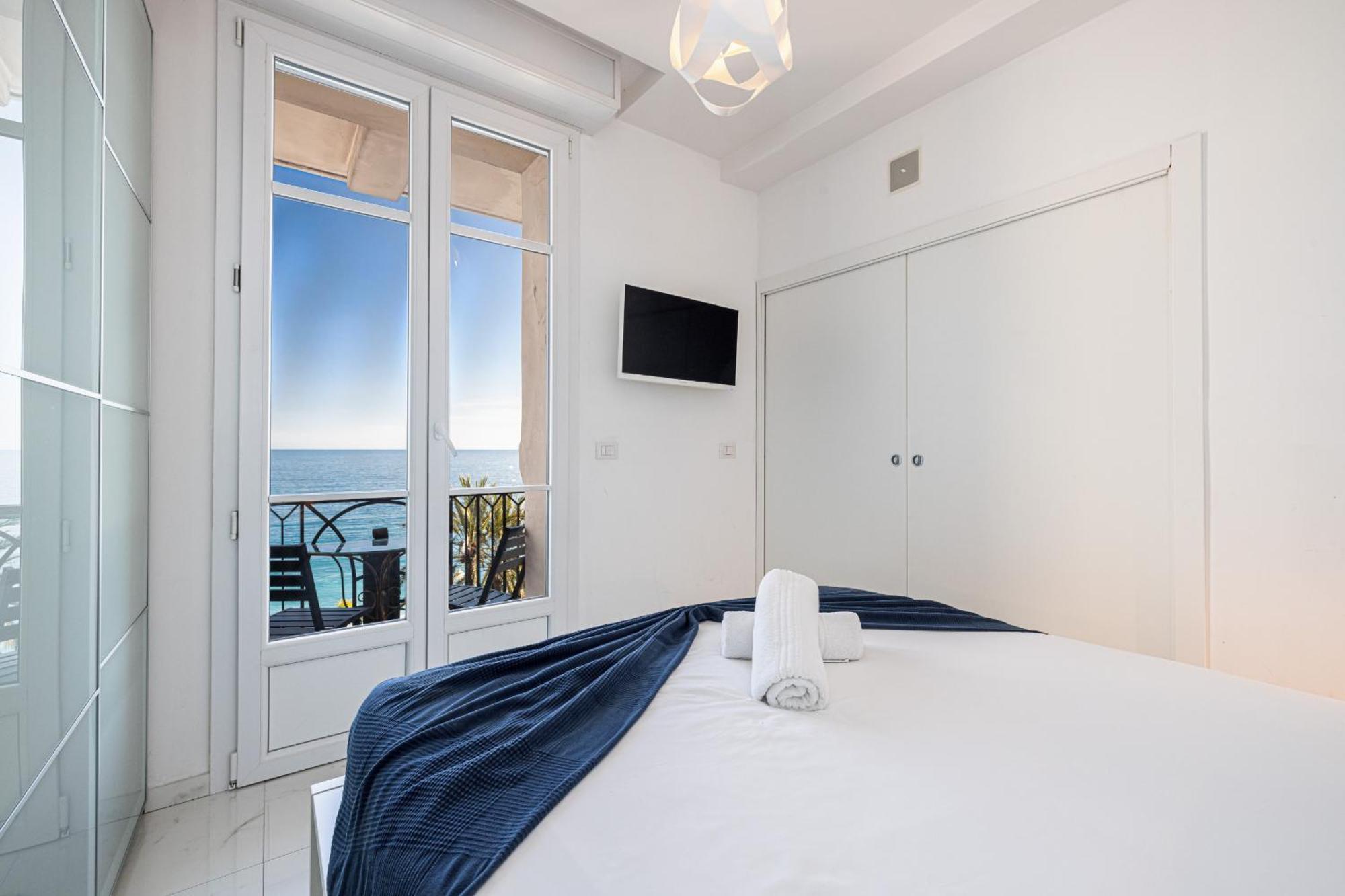 Sea View - 2 Bdr Promenade Des Anglais นีซ ภายนอก รูปภาพ