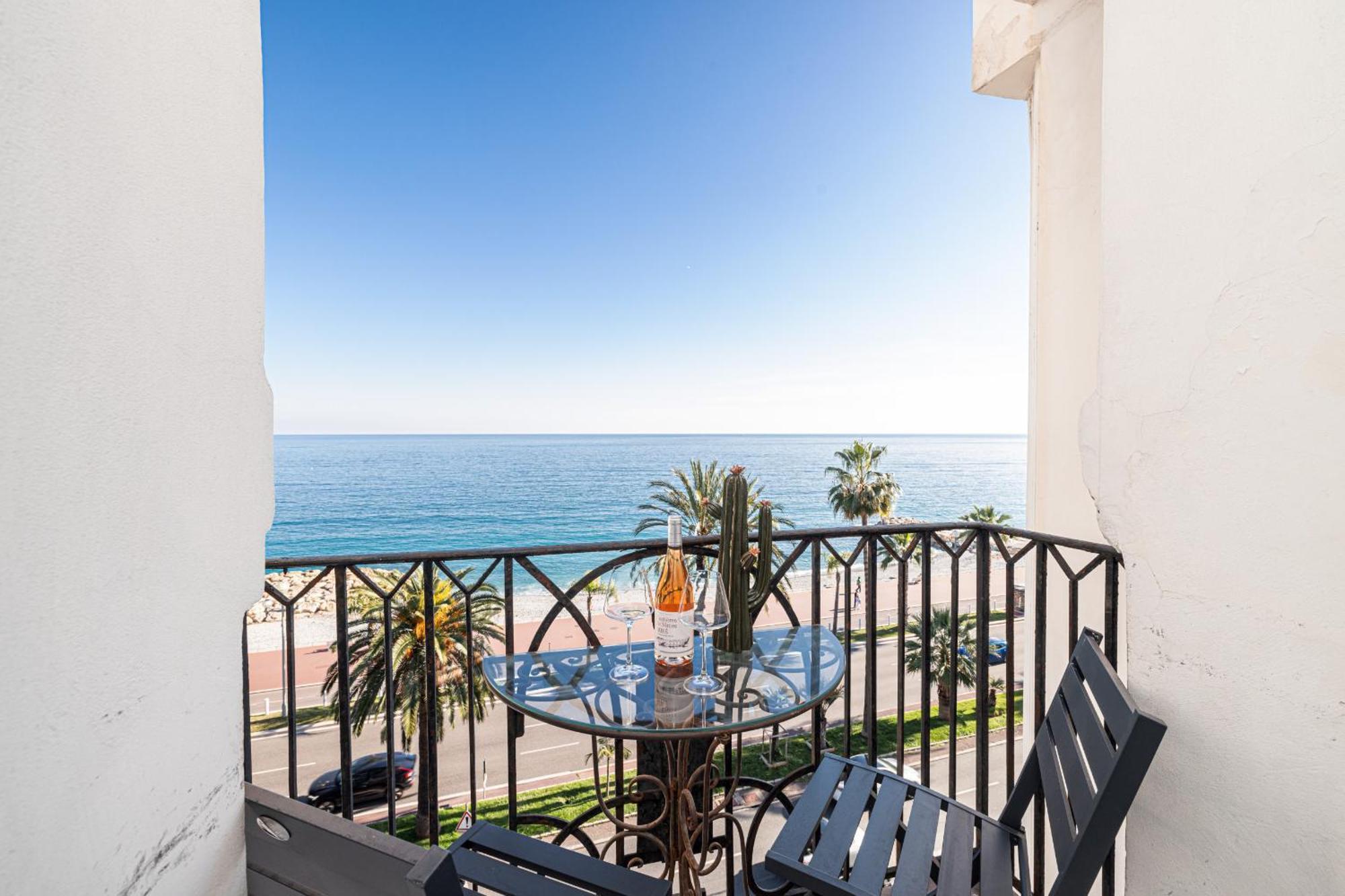 Sea View - 2 Bdr Promenade Des Anglais นีซ ภายนอก รูปภาพ